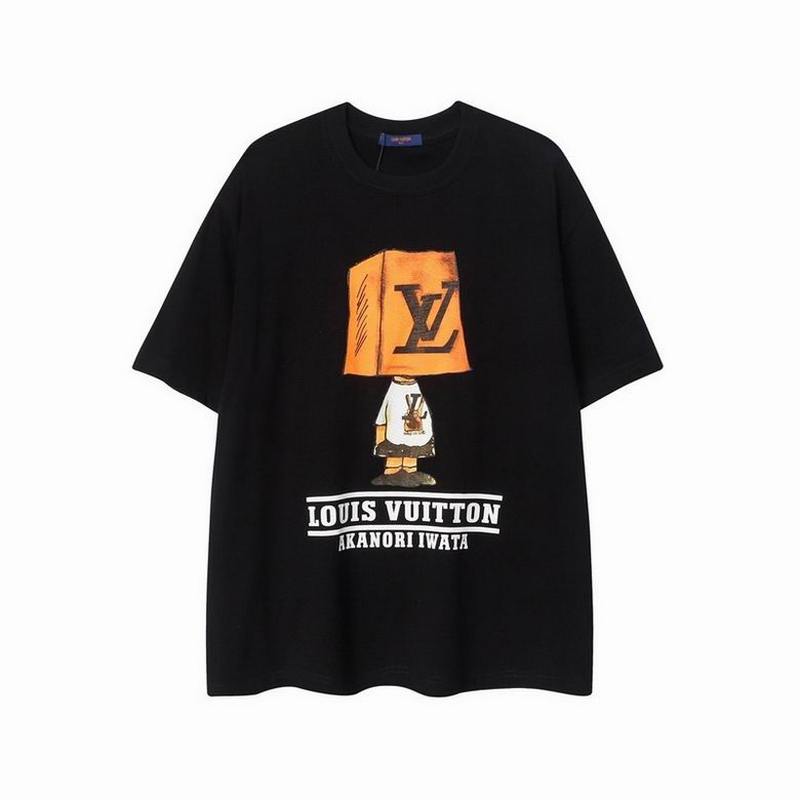 Louis Vuitton Men's T-shirts 225